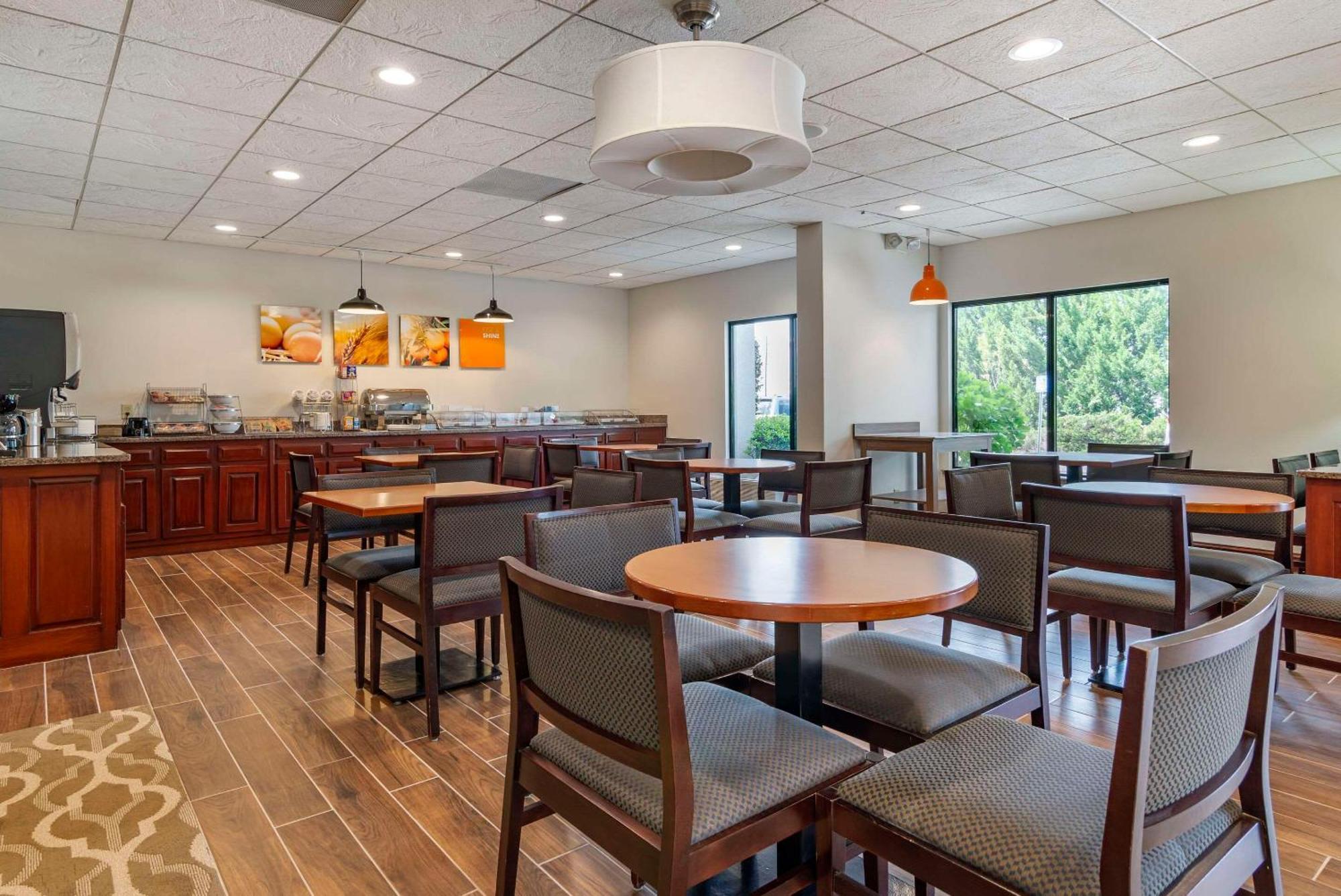 Comfort Inn & Suites Dahlonega University Area Luaran gambar